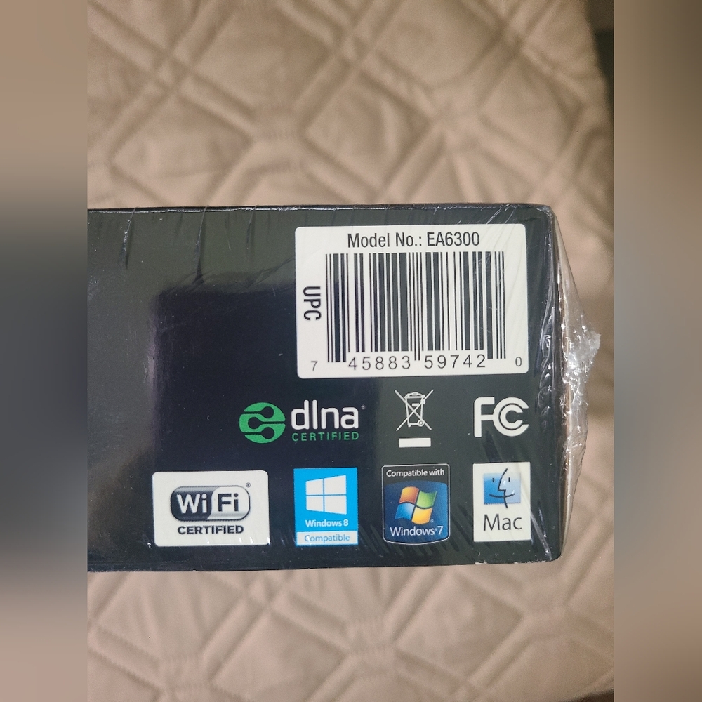 NEW Linksys Smart Wi-Fi Router AC 1200 Dual Band N300+AC867 EA6300 - Picture 3 of 4